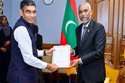 Mohamed Muizzu Accepts Invitation To Attend Pm Modi S Swearing In