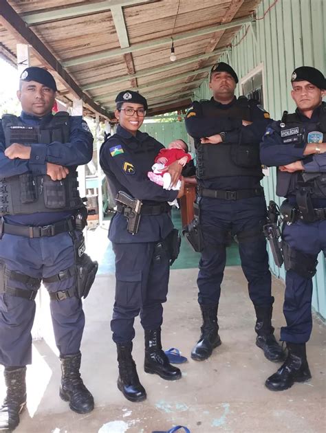 Bebê recém nascido é salvo por militares após engasgar em Ariquemes RO