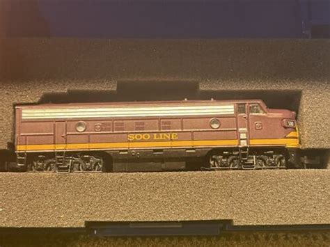 Model Power N Scale Metal Fp 7 Locomotive Soo Line 7452 Phase 1 Never