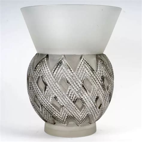 Vase Entrelacs Verre Blanc Patine Gris Ren Lalique R Lalique Grey