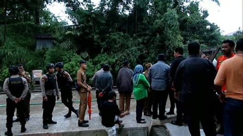 5 Bocah Hanyut Terseret Arus Sungai Batang Ayumi Di Padangsidimpuan 2