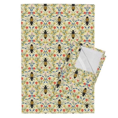 Bee Garden Cream Fabric Lapetitelecour Spoonflower