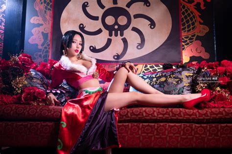 Haneame Cosplay One Piece Boa Hancock Cosplay By Haneame On Deviantart Boa Hancock Cosplay