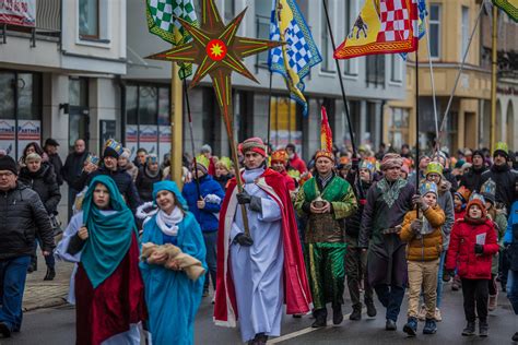 ZAPRASZAMY NA ŚWINOUJSKI ORSZAK TRZECH KRÓLI 06 01 2022 R