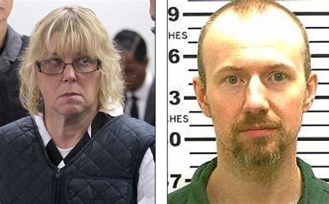 Prison Guard Had Sex With Escaped Convict Four Times A Week In Jail