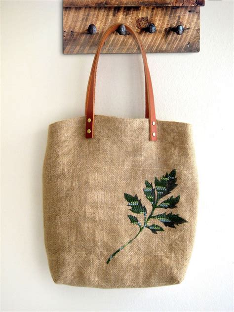 Hand Silk Screen Hand Embroidery Jute Tote With Genuine Leather