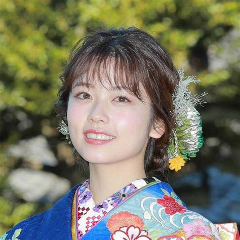 小芝風花、ブレザーの制服姿を公開「現役感満点」「究極の癒し」など絶賛の声 スポーツ報知