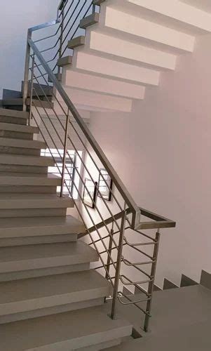 Ss Railing Fabrication Service At Rs Sq Ft In Vadodara Id