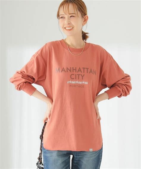 セールManhattan Portage B MING by BEAMS 別注 ロゴ プリント ロングスリーブ TシャツTシャツ