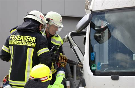 Main Tauber Kreis Lkw Unf Lle Fordern Einsatzkr Fte