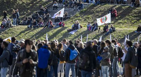 No Green Pass A Roma Tensione Al Circo Massimo Battibecchi E