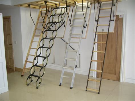 Escalera plegable para el ático: escalera plegable y extraíble del ...