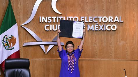 Recibe Clara Brugada Constancia De Mayoría De Votos Como Jefa De