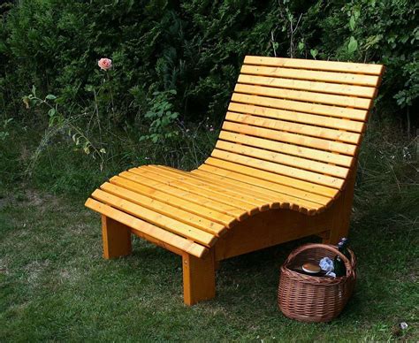 Liegestuhl Relaxliege Sonnenliege aus Holz für Garten Terasse