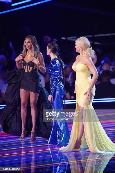 Hosts Alesha Dixon Julia Sanina And Hannah Waddingham On Stage News