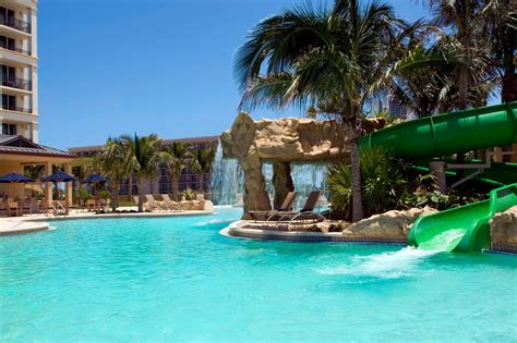 Hotel near Rapids Water Park | Palm Beach Marriott Singer Island Beach Resort