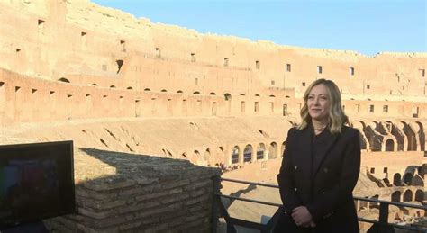 Giorgia Meloni Dal Colosseo Si Collega Con Lo Spazio E Parla Con L