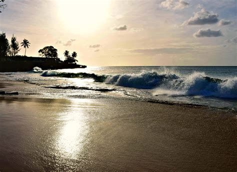 Photos of the Week: Sunset of Tobago - Travel Bliss Now