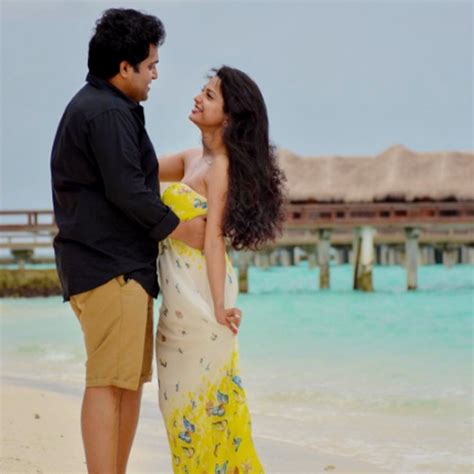 Rucha Hasabnis Posing Romantic With Husband Rahul Jagdale In Maldives