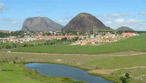 Lajedão é um município no extremo sul da Bahia pertencente a