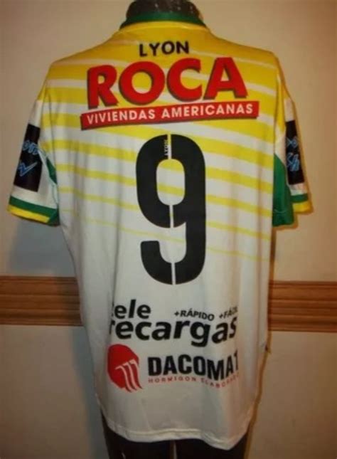 Defensa Y Justicia 2014 15 Away 2 Kit