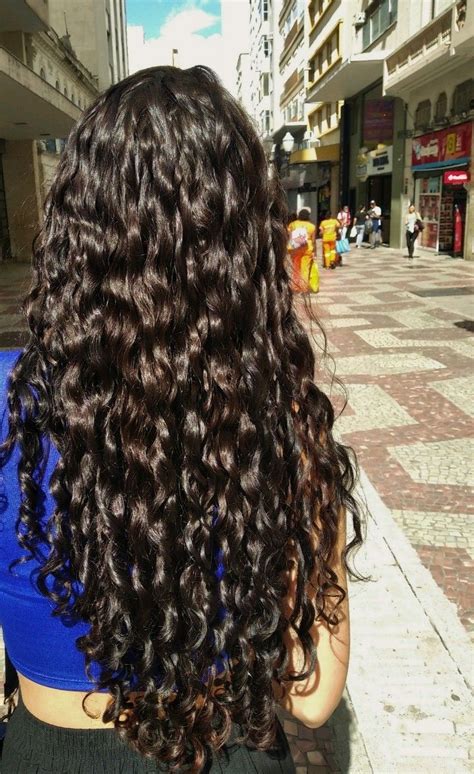 Inspiração cabelo Long curly hair Healthy curly hair Curly hair latina