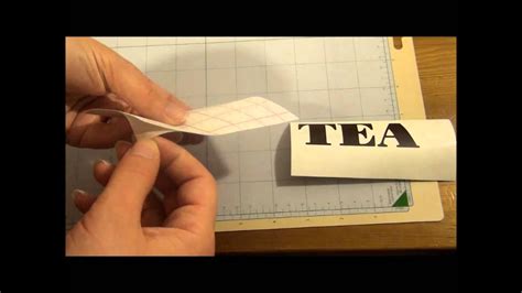 Cutting Small Vinyl Letters With Cricut - DW