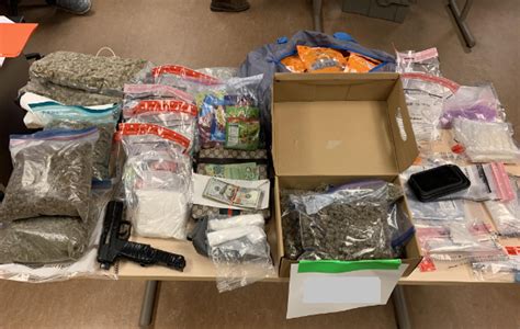 Kingston Police Charge Man In 448000 Drug Bust Seek Two Others Kingston Globalnewsca