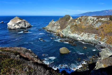 California Travel Guides Encircle Photos