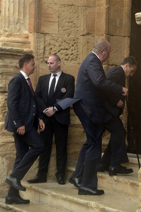 Photo Le Roi Juan Carlos Ier D Espagne Arrive Au Mariage De Lady