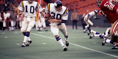 Ranking the Top 5 Minnesota Vikings Running Backs of All Time