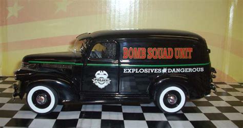 PhillyMint Diecast - Danbury Mint 1941 Chevrolet Panel Delivery Truck ...