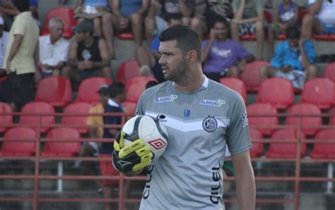 Goleiro Gilson Diz Que Elenco Do ASA Precisa Brigar Pelo Acesso