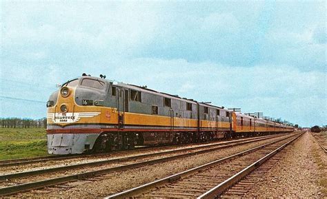 EMD E Unit Wikipedia Hiawatha Milwaukee Road Train Pictures