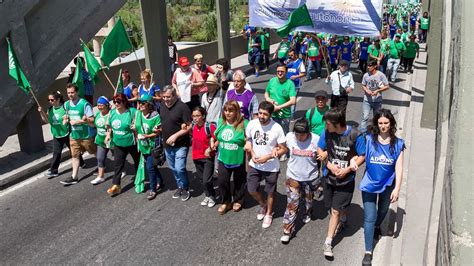 Estatales Rionegrinos Reclamar N Ma Ana En Los Puentes