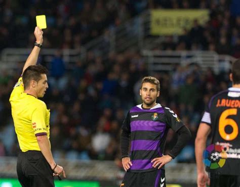 Carlos Cerro Grande Árbitro Sevilla FC Real Valladolid Jornada 13