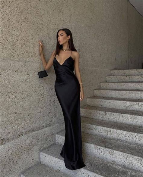 Martine Mccutcheon Puts On A Leggy Display In A Black Bikini Artofit