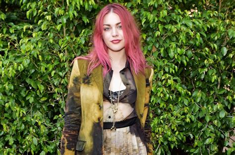 Frances Bean Cobain Shares Clip Of New Song Listen Billboard