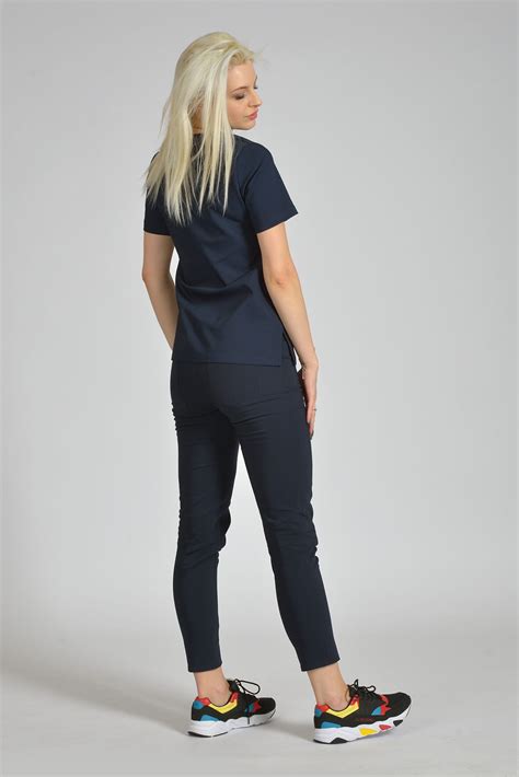 Bluzka medyczna damska Scrubs V Neck Navy Blue Odzież Medyczna