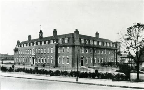 Barking Hospital Nurses Home Block 1936 DS1716 | Historic Barking and Dagenham | Flickr