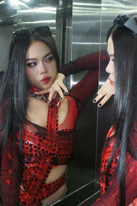 HOT Ông hoàng tỷ view của Kpop sẽ sang Việt Nam tháng GENFEST quy tụ dàn line up quá ấn