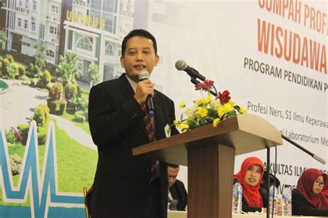 Fikkes Unimus Gelar Angkat Sumpah Profesi Pelepasan Lulusan