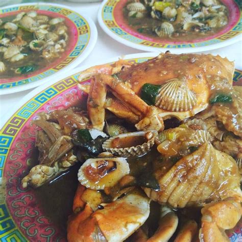 5 Tempat Makan Seafood Paling Enak Di Bandung