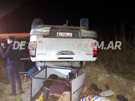 Accidente En Ruta Provincial Vuelco De Una Camioneta Y Despiste De