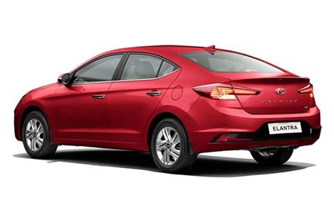 Hyundai Elantra 1 6 SX AT Price Incl GST In India Ratings Reviews