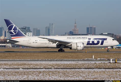 Sp Lre Lot Polish Airlines Boeing Dreamliner At Warsaw