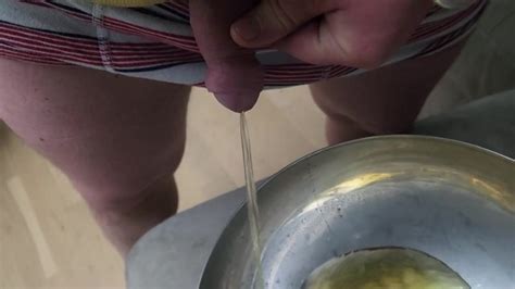 凌晨 点漂亮的小便漩涡 Pornhub Gay