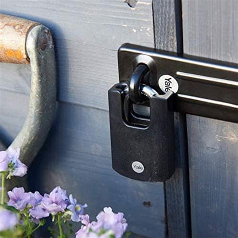 7 Best Weatherproof Padlocks - Security City