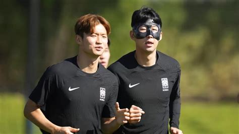 Fifa World Cup 2022 Son Heung Min Likely To Play Uruguay Wearing A