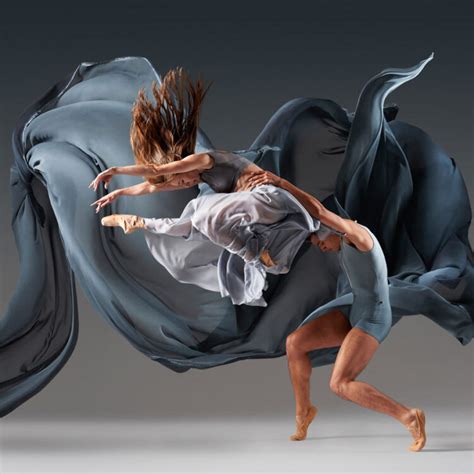 Hot Sexy Rachel Neville Bikini Pics